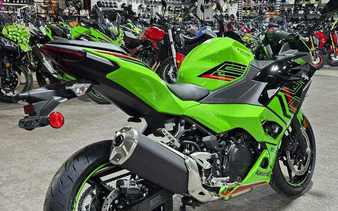 2024 Kawasaki Ninja 500 KRT Edition