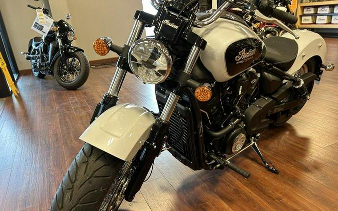 2025 Indian Motorcycle® Scout® Classic Limited +Tech Ghost White Metallic