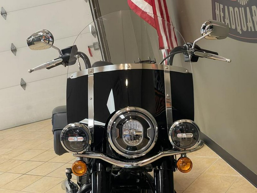 2020 Harley-Davidson® FLHCS - Heritage Classic 114