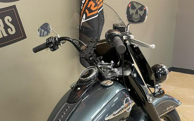 2020 Harley-Davidson® FLHCS - Heritage Classic 114