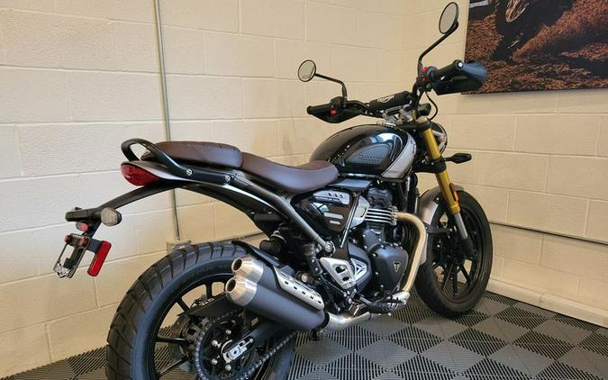 new 2024 Triumph Scrambler 400 X