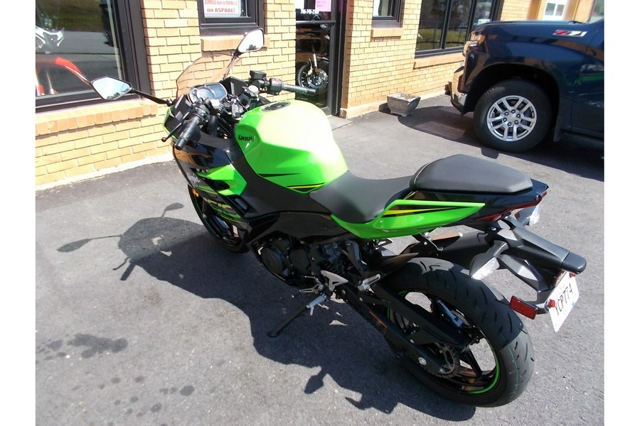 2018 Kawasaki Ninja® 400 KRT Edition