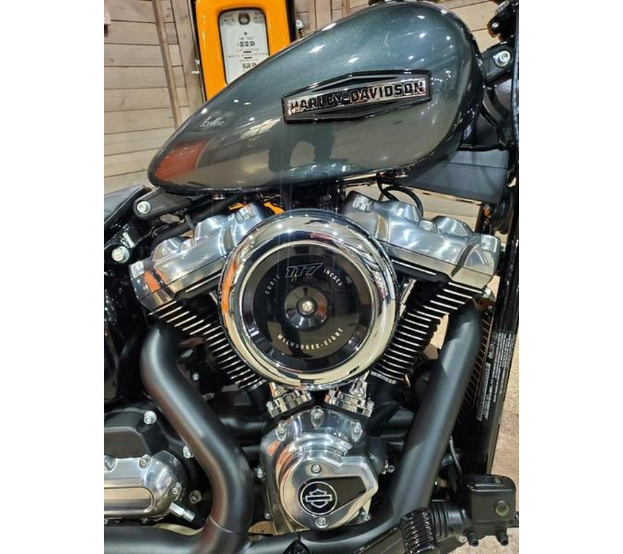2025 Harley-Davidson® FXBB - Street Bob®