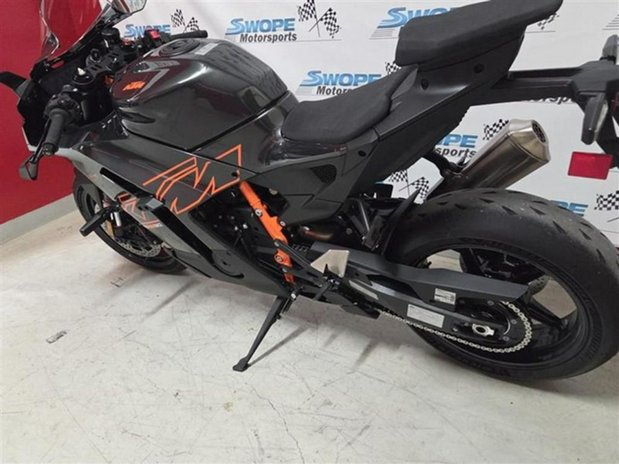 2026 KTM RC 990 R