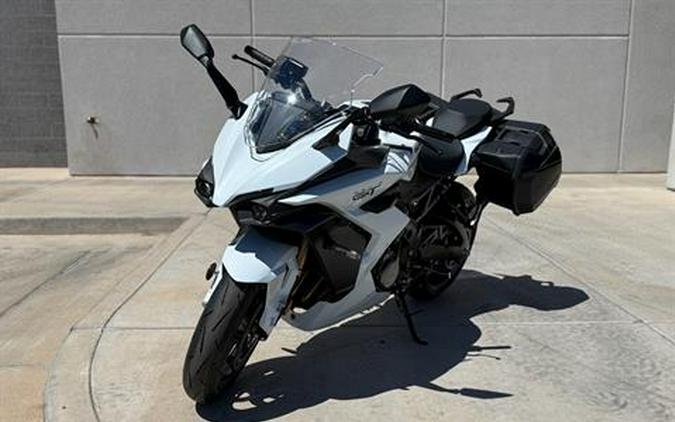 2026 Suzuki GSX-S1000GT+
