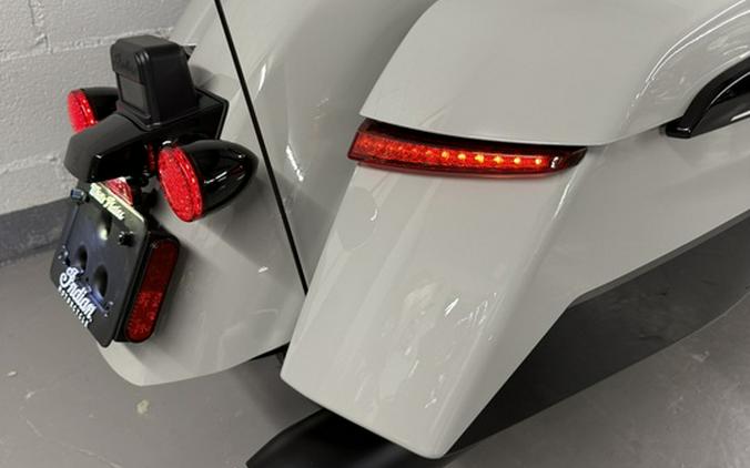 2026 Indian CHALLENGER DARK HORSE 112 w/ PowerBand