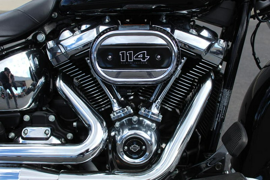 2022 Harley-Davidson® FLHCS - Heritage Classic 114