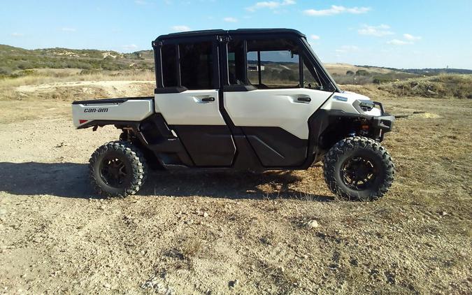 2026 Can-Am Defender MAX Limited HD11