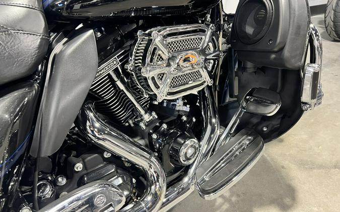 2013 Harley-Davidson® CVO™ Ultra Classic® Electra Glide® 110th Anniversary