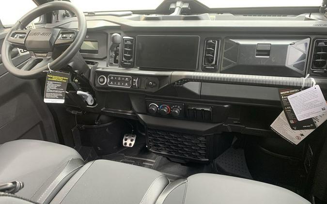 2026 Can-Am Defender MAX Limited HD11