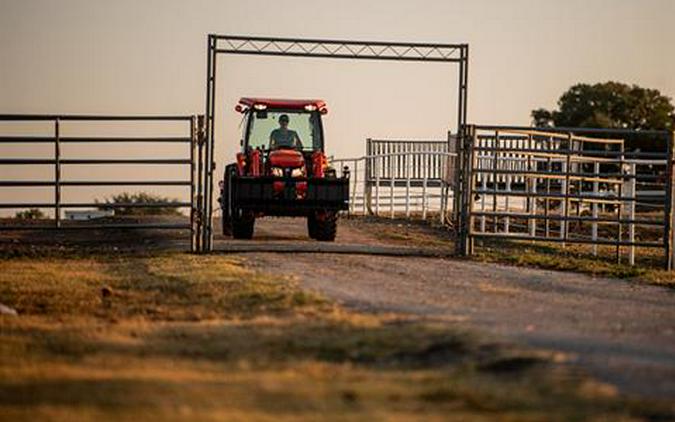 2023 Kubota MX5400 HST 4WD