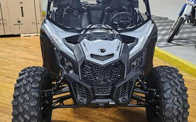 2024 Can-Am® Maverick X3 DS Turbo RR Catalyst Gray