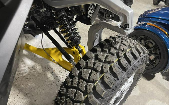 2024 Can-Am® Maverick R 999T DCT