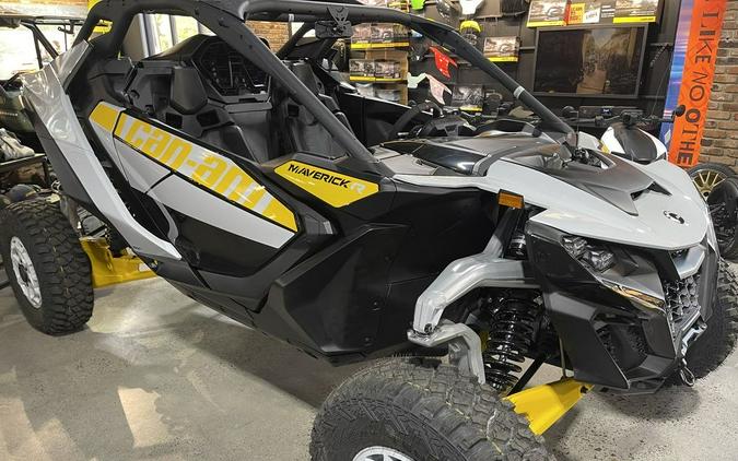 2024 Can-Am® Maverick R 999T DCT