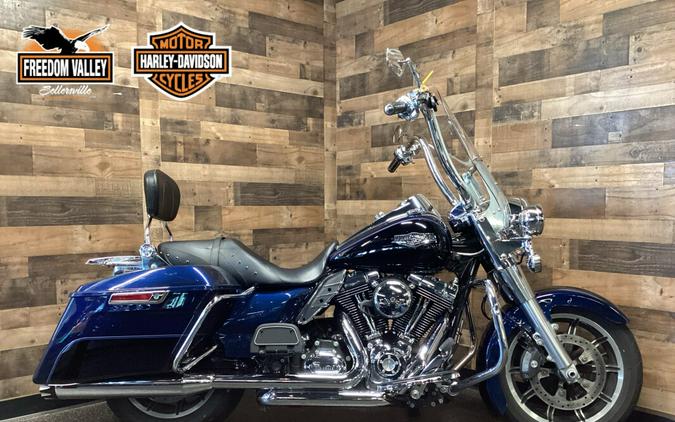 2014 Harley-Davidson® Road King® Big Blue Pearl/Vivid Black