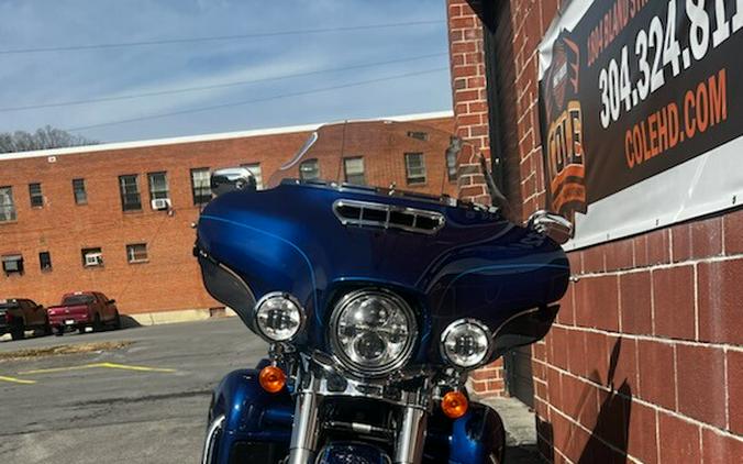 2015 Harley-Davidson® FLHTK Ultra Limited