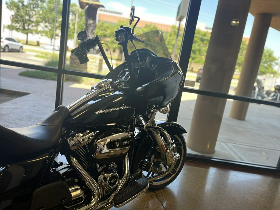 2019 Harley-Davidson Road Glide Vivid Black