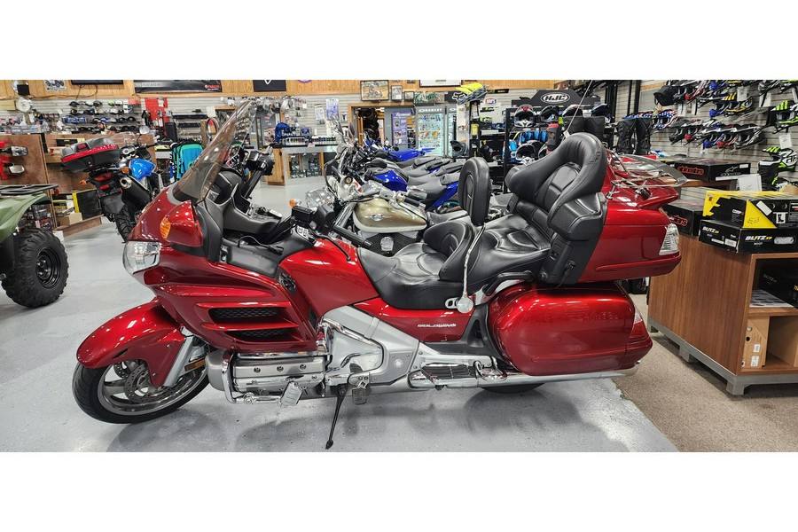 2008 Honda GOLD WING AUDIO, COMFORT/NAVAGATION Burgandy Red