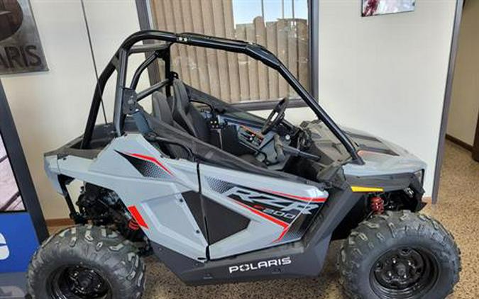 2024 Polaris RZR 200 EFI