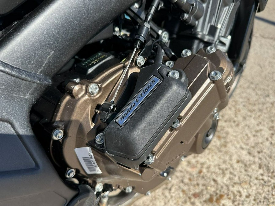 2025 Honda® CB650R E-Clutch