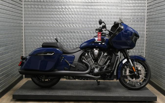 2025 INDIAN MOTORCYCLE CHALLENGER DARK HORSE WITH POWERBAND AUDIO PACKAGE