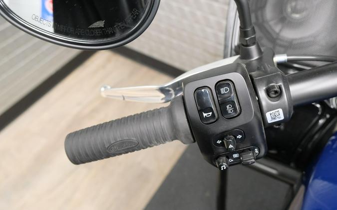 2025 INDIAN MOTORCYCLE CHALLENGER DARK HORSE WITH POWERBAND AUDIO PACKAGE