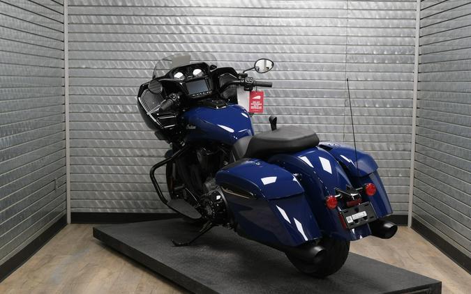 2025 INDIAN MOTORCYCLE CHALLENGER DARK HORSE WITH POWERBAND AUDIO PACKAGE