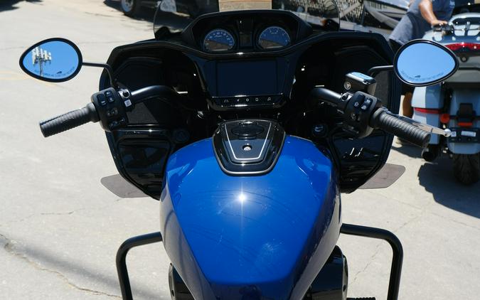 2025 INDIAN MOTORCYCLE CHALLENGER DARK HORSE WITH POWERBAND AUDIO PACKAGE