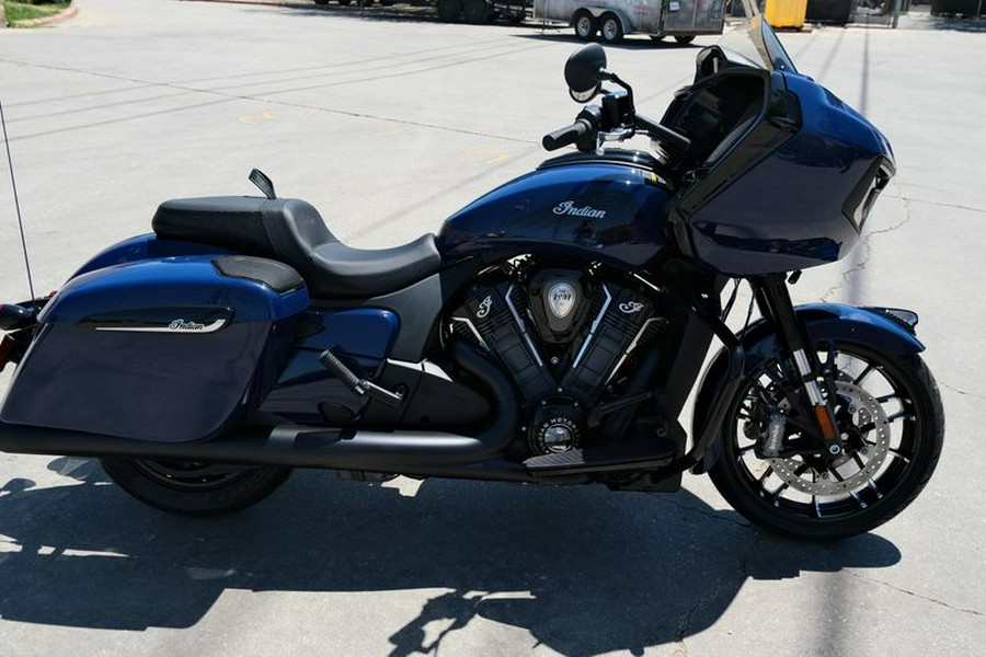 New 2025 INDIAN MOTORCYCLE CHALLENGER DARK HORSE WITH POWERBAND AUDIO PACKAGE