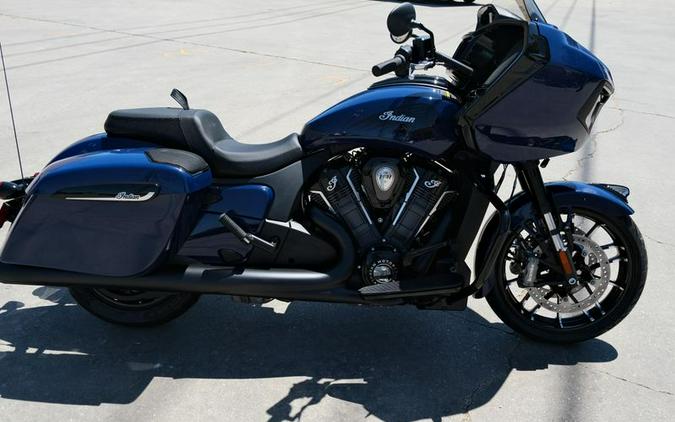 New 2025 INDIAN MOTORCYCLE CHALLENGER DARK HORSE WITH POWERBAND AUDIO PACKAGE
