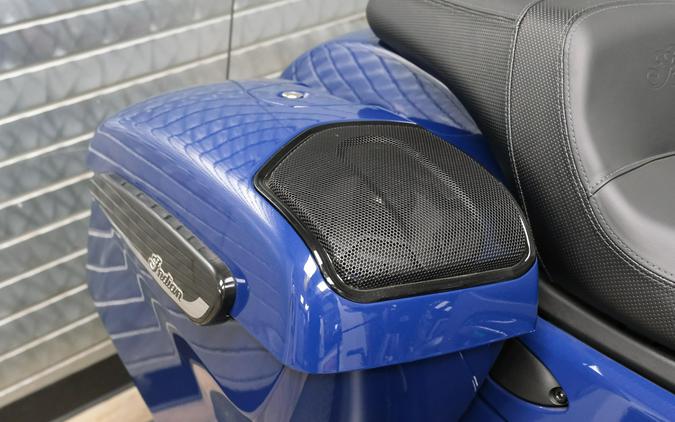 2025 INDIAN MOTORCYCLE CHALLENGER DARK HORSE WITH POWERBAND AUDIO PACKAGE