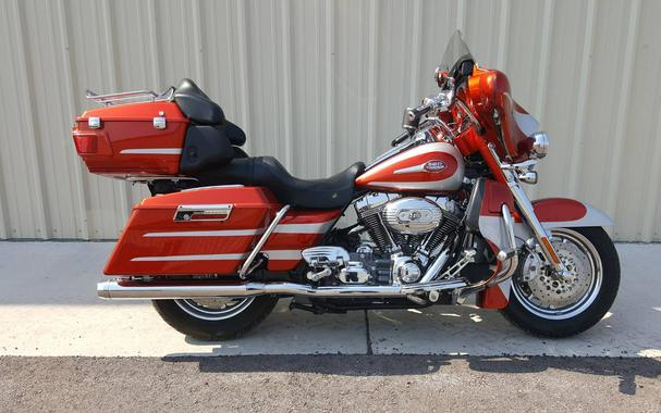 2008 Harley-Davidson CVO™ Screamin' Eagle® Ultra Classic® Electra Glide®