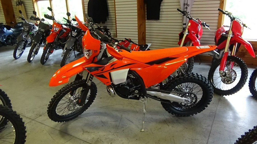 2025 KTM 300 XC-W