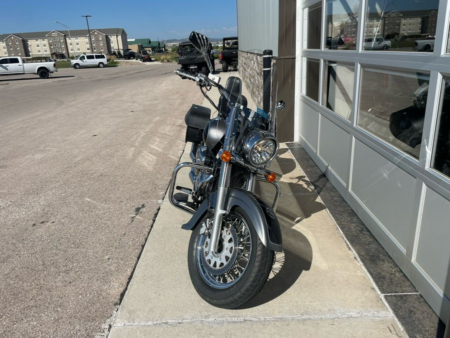 2005 Suzuki Boulevard C50