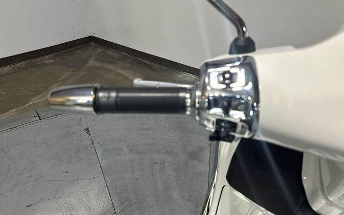 2025 Vespa GTS 310 SuperTech
