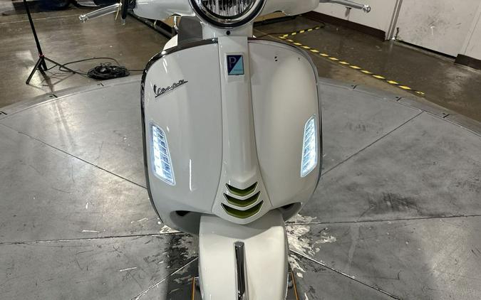 2025 Vespa GTS 310 SuperTech