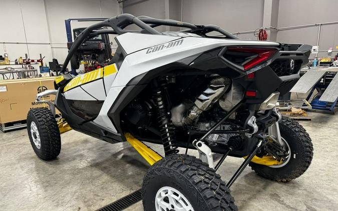 2024 Can-Am® Maverick R 999T DCT