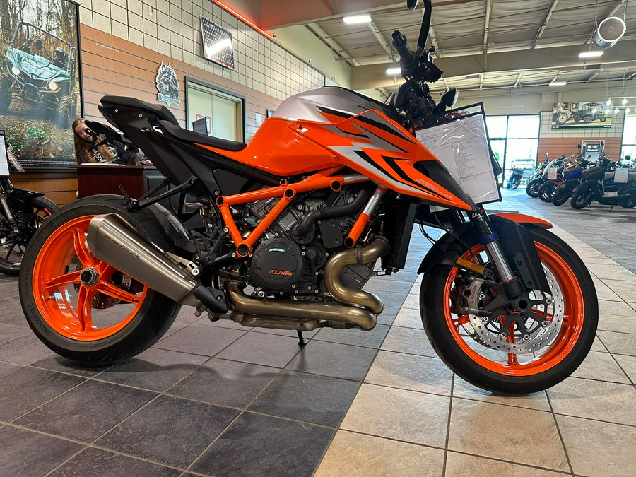 2023 KTM 1290 SUPERDUKE R EVO