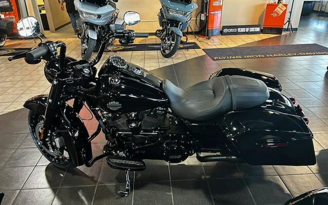 2024 Harley-Davidson Road King Special Vivid Black