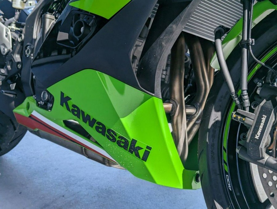 2024 Kawasaki Ninja® ZX™-4RR KRT Edition ABS