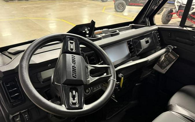 2026 Can-Am® Defender Limited HD11