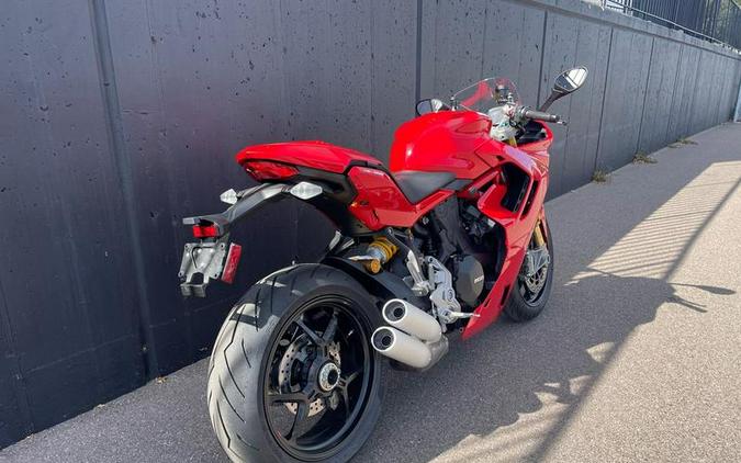 2023 Ducati SuperSport 950 S Ducati Red