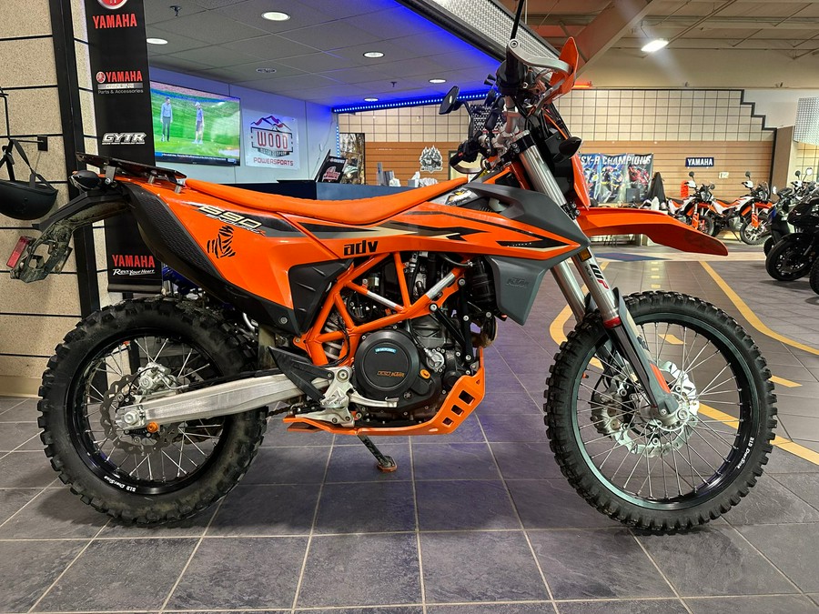 2023 KTM 690 Enduro R