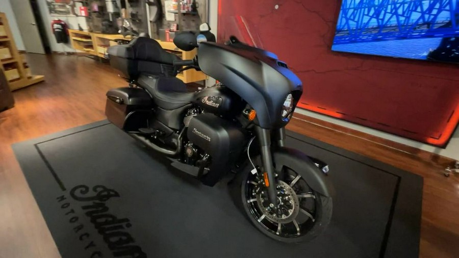 2023 Indian Motorcycle® Roadmaster® Dark Horse® Black Smoke