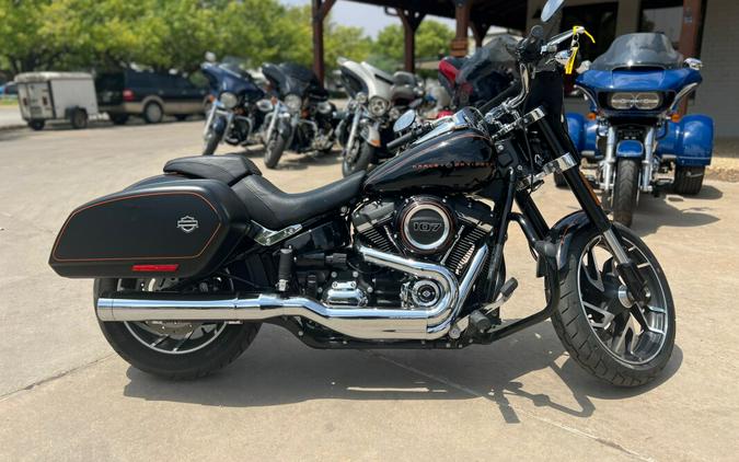 2019 Harley-Davidson® Sport Glide™ Black