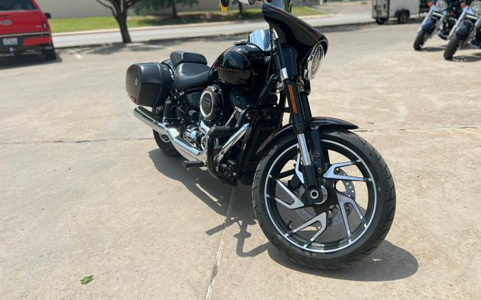 2019 Harley-Davidson® Sport Glide™ Black