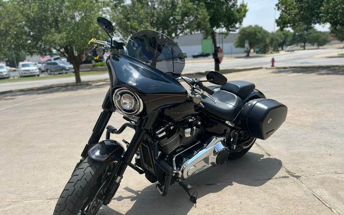 2019 Harley-Davidson® Sport Glide™ Black