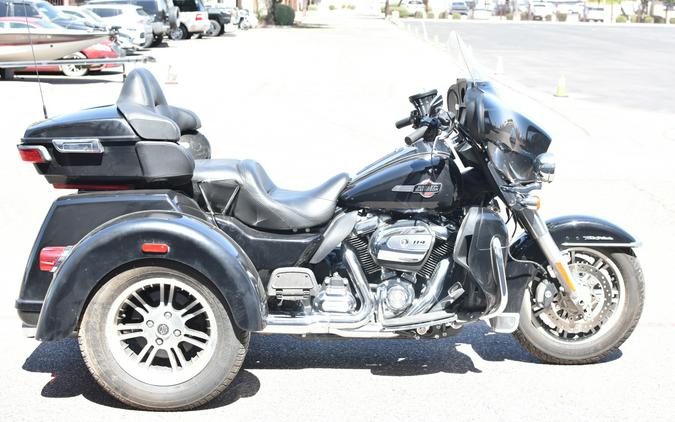2022 Harley-Davidson Tri Glide Ultra FLHTCUTG