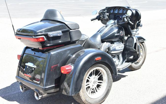 2022 Harley-Davidson Tri Glide Ultra FLHTCUTG