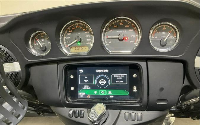 2022 Harley-Davidson Tri Glide Ultra Vivid Black